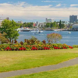 Deluxe 2 Bed 2 Bath And 5 Min Walk To Downtown And Seawalk Apartment Victoria
